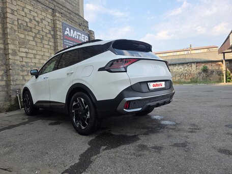2024 Kia Sportage V, белый, 4999999 рублей, вид 4