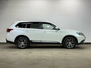 2015 Mitsubishi Outlander III Рестайлинг 2, белый, 1280000 рублей, вид 4