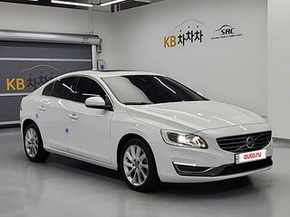 2015 Volvo S60 II Рестайлинг, белый, 1140010 рублей, вид 3