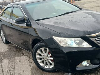 2012 Toyota Camry VII (XV50), чёрный, 1500000 рублей, вид 3