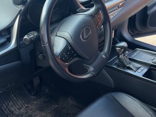 2020 Lexus ES 200 VII, чёрный, 3600000 рублей, вид 5