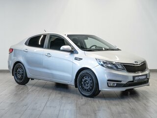 2016 Kia Rio III Рестайлинг, серебристый, 799000 рублей, вид 1