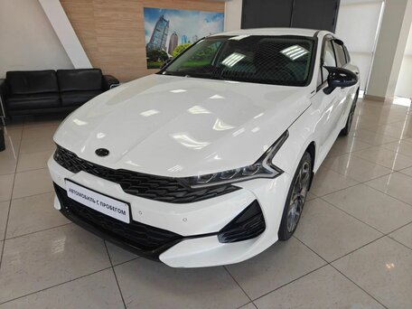 Kia K5 III