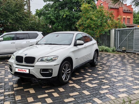 2013 BMW X6 35i I (E71) Рестайлинг, белый, 2200000 рублей
