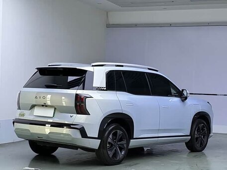 2025 Aion V Home 520 II Рестайлинг, серебристый, 2210000 рублей, вид 4