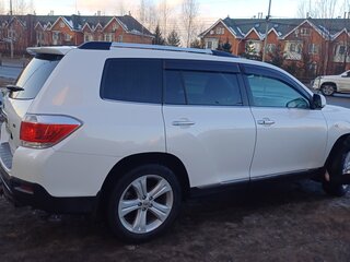 2011 Toyota Highlander II (XU40) Рестайлинг, белый, 2350000 рублей, вид 4