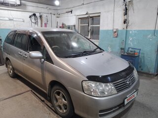 2003 Nissan Liberty, серебристый, 800000 рублей, вид 3