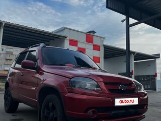 2011 Chevrolet Niva I Рестайлинг, красный, 580000 рублей, вид 3