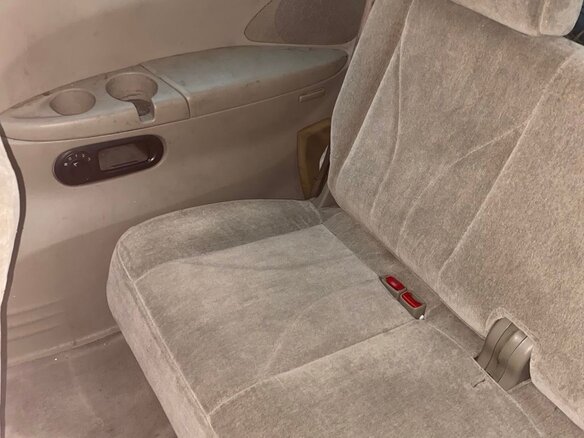 2001 Mazda MPV II (LW), чёрный, 350000 рублей - вид 9