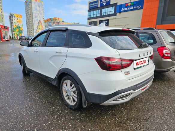 2023 Lada (ВАЗ) Vesta SW Cross I Рестайлинг (NG), белый, 1380000 рублей - вид 3