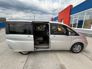 2015 Honda Stepwgn V, серебристый, 1499999 рублей, вид 2