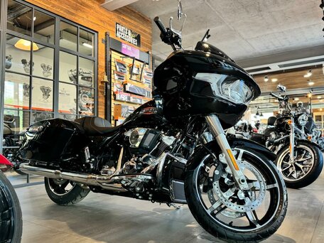 2025 Harley-Davidson Road Glide, чёрный, 3450000 рублей, вид 5