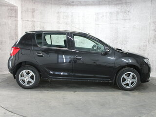 2015 Renault Sandero II, чёрный, 715000 рублей, вид 4
