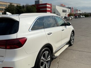 2019 Kia Sorento III Prime Рестайлинг, белый, 3000000 рублей, вид 4