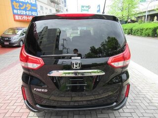 2023 Honda Freed II Рестайлинг, чёрный, 1200000 рублей, вид 5