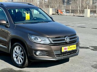 2016 Volkswagen Tiguan I Рестайлинг, коричневый, 1689000 рублей, вид 4