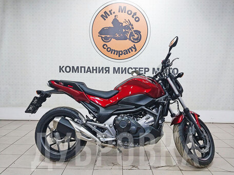 2018 Honda NC 750S, красный, 649000 рублей, вид 1