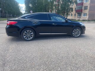 2014 Hyundai Grandeur V, чёрный, 1399000 рублей, вид 4