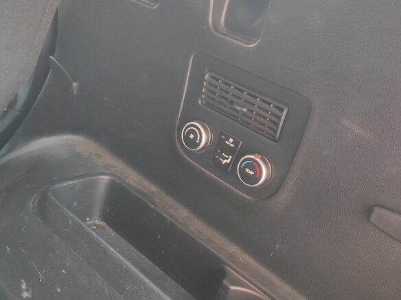 2014 Hyundai Santa Fe Grand III, белый - вид 27