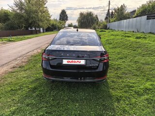 2022 Skoda Superb III Рестайлинг, чёрный, 3200000 рублей, вид 3