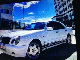 1996 Mercedes-Benz E-Класс 230 II (W210, S210), белый, 500000 рублей, вид 1