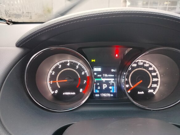 2011 Peugeot 4007, коричневый, 1299000 рублей - вид 9