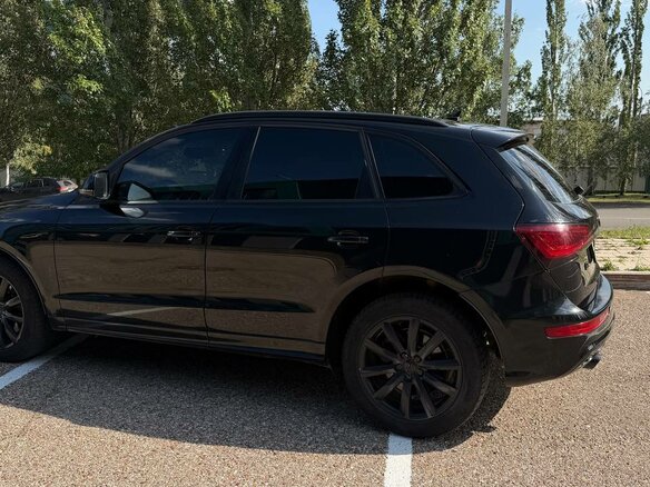 2010 Audi Q5 I (8R), чёрный, 1270000 рублей - вид 4