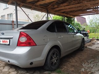 2010 Ford Focus II Рестайлинг, серебристый, 380000 рублей, вид 5