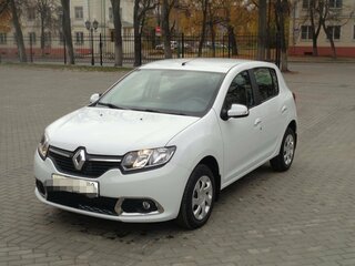 2017 Renault Sandero II, белый, 900000 рублей, вид 1