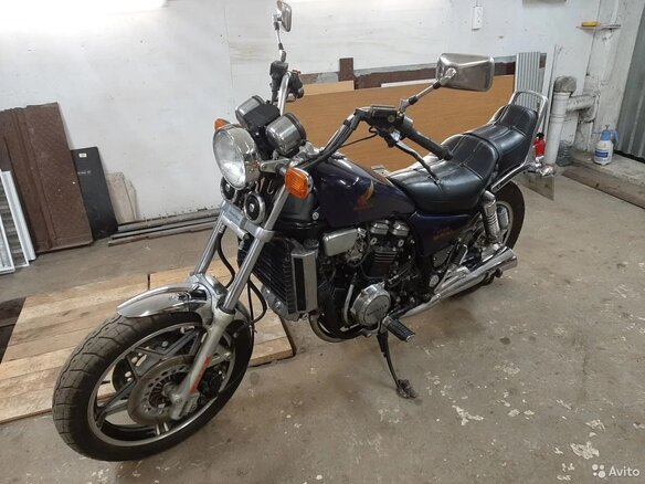 1982 Honda Magna, фиолетовый, 250000 рублей