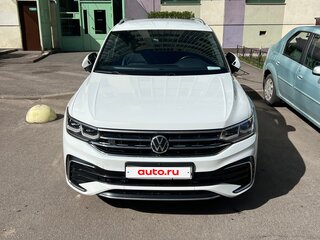 2020 Volkswagen Tiguan II Рестайлинг, белый, 3500000 рублей, вид 1