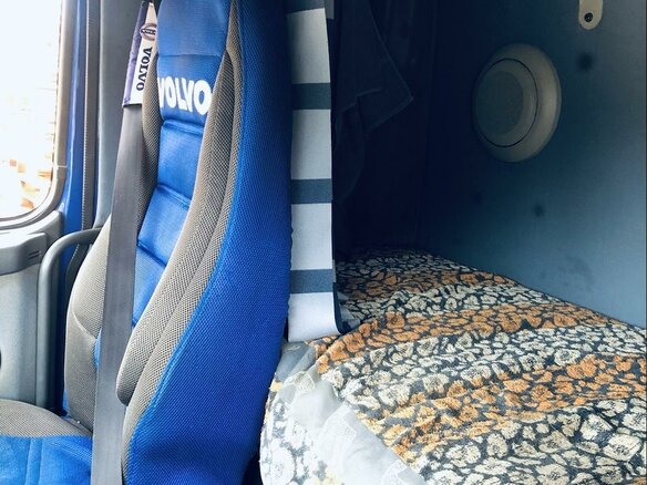 2006 Volvo FH, синий, 5555000 рублей - вид 18