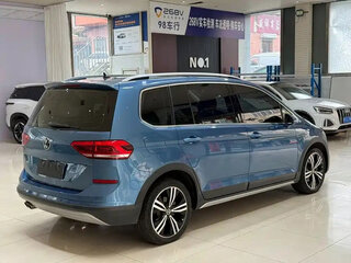2022 Volkswagen Touran L II, синий, 1600888 рублей, вид 4
