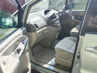 2005 Toyota Estima II Рестайлинг, зелёный, 700000 рублей, вид 5