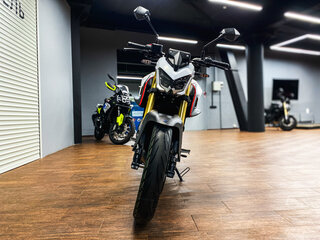 2026 QJMotor SRK 125 S, белый, 300000 рублей, вид 3