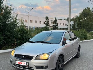 2007 Ford Focus II Рестайлинг, серебристый, 300000 рублей, вид 1