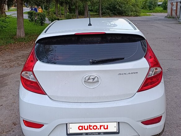 2013 Hyundai Solaris I, белый, 500000 рублей - вид 2