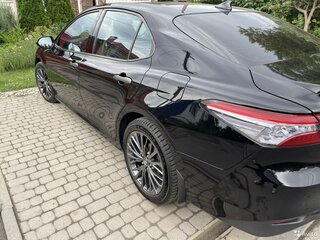 2019 Toyota Camry VIII (XV70), чёрный, 2900000 рублей, вид 1