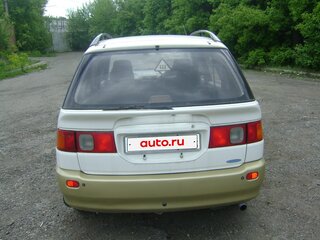1997 Toyota Ipsum I (M10), белый, 519000 рублей, вид 4