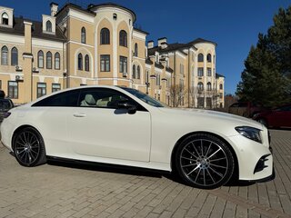 2017 Mercedes-Benz E-Класс 400 V (W213, S213, C238), белый, 5300000 рублей, вид 2