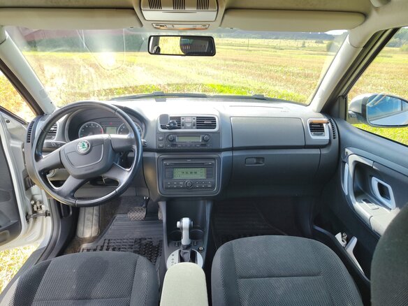 2009 Skoda Fabia II, серебристый, 500000 рублей - вид 17