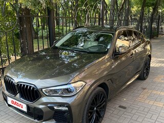 2019 BMW X6 40i III (G06), серый, 7500000 рублей, вид 1