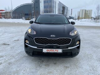 2021 Kia Sportage IV Рестайлинг, чёрный, 3000000 рублей, вид 2