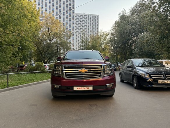 2018 Chevrolet Tahoe IV, красный, 3700000 рублей - вид 6