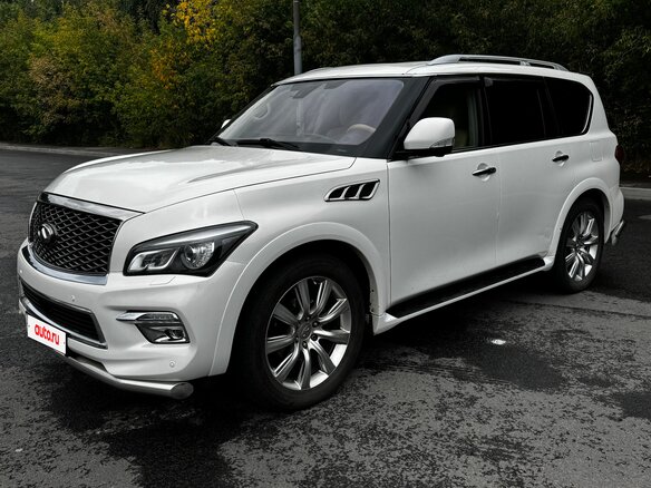 2012 Infiniti QX56 II, белый, 2490000 рублей