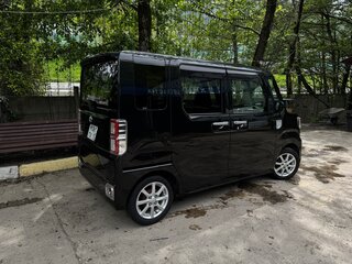 2016 Toyota Pixis Mega, чёрный, 750000 рублей, вид 4