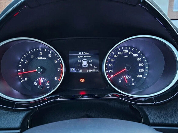 2019 Kia Ceed III, красный, 1300000 рублей - вид 11