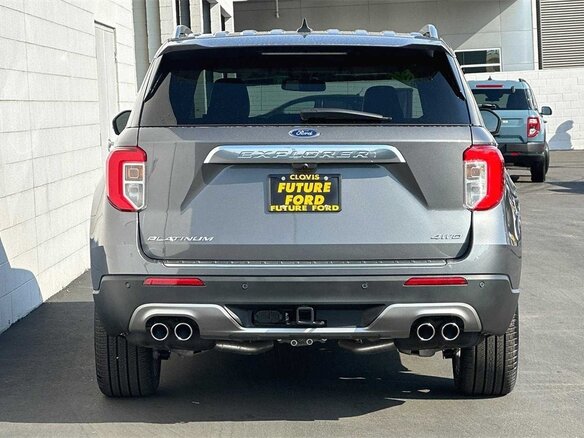 2024 Ford Explorer VI, серый, 8814719 рублей - вид 4