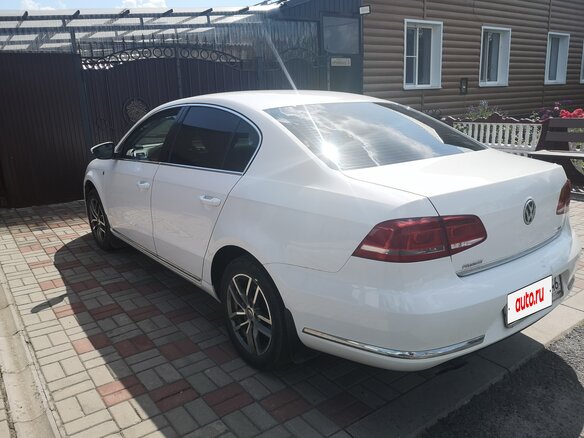 2013 Volkswagen Passat B7, белый, 1100000 рублей - вид 1