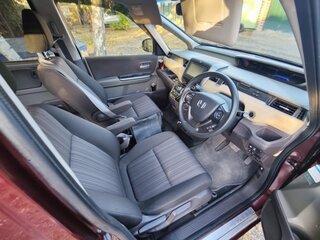 2017 Honda Freed II, пурпурный, 1730000 рублей, вид 5